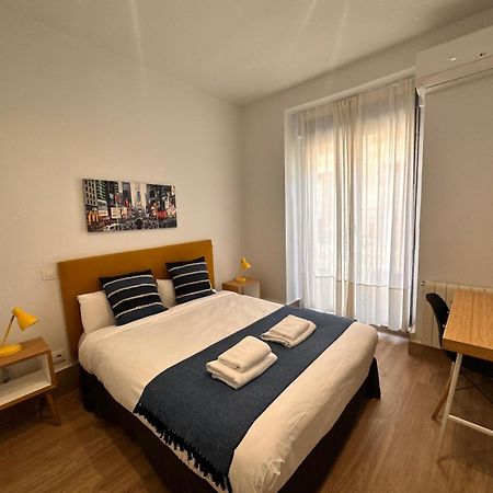 Amazing 3Bd 3Bth With 9 Balconies By Madrid4You Apartments 외부 사진