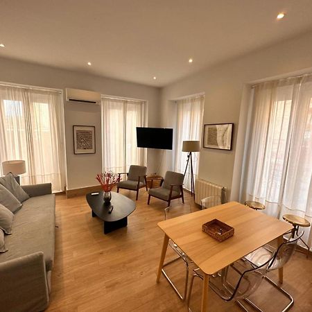 Amazing 3Bd 3Bth With 9 Balconies By Madrid4You Apartments 외부 사진